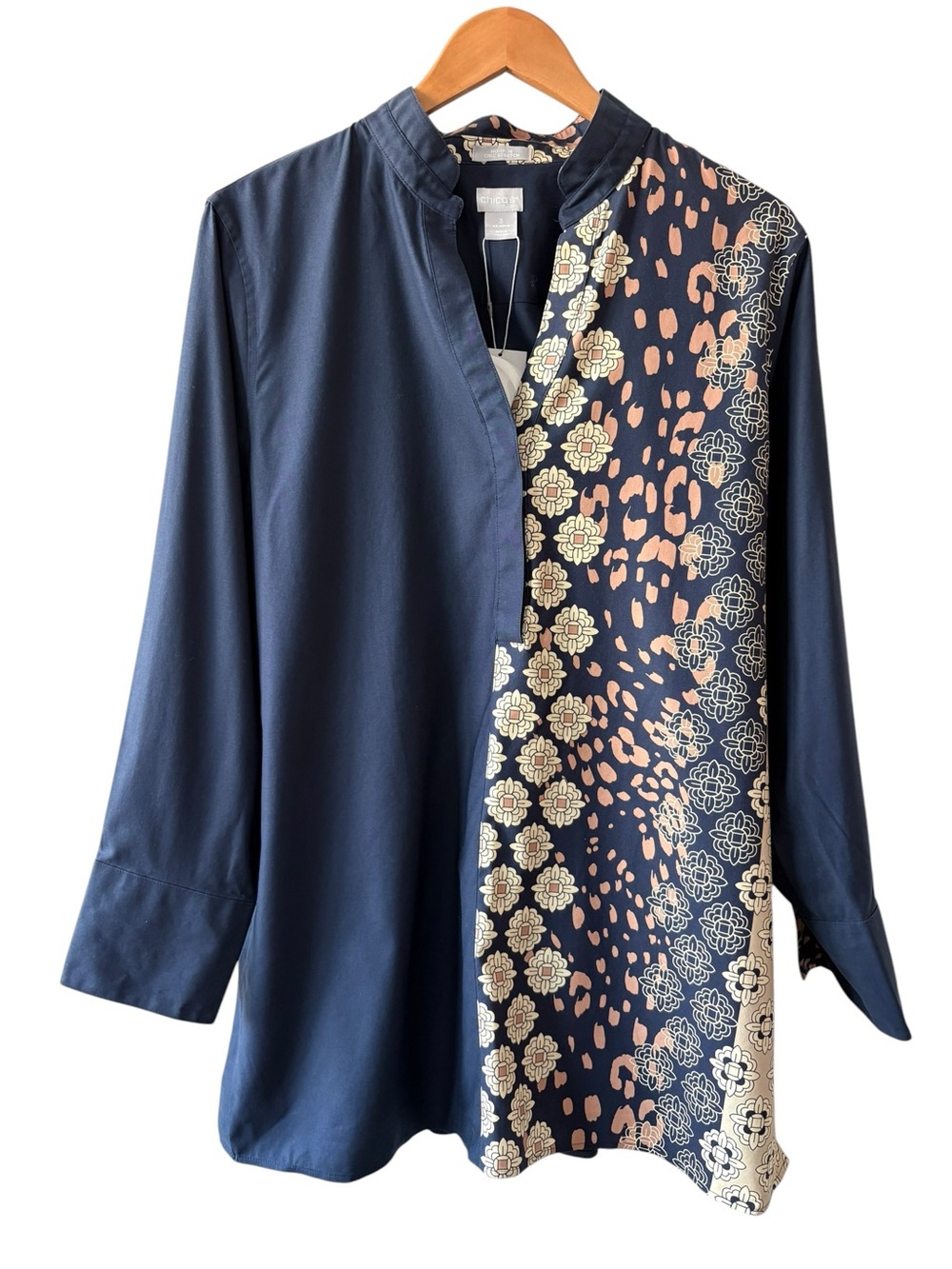 Chico’s Navy Patterned Non Iron Tunic Top - Picture 1 of 11